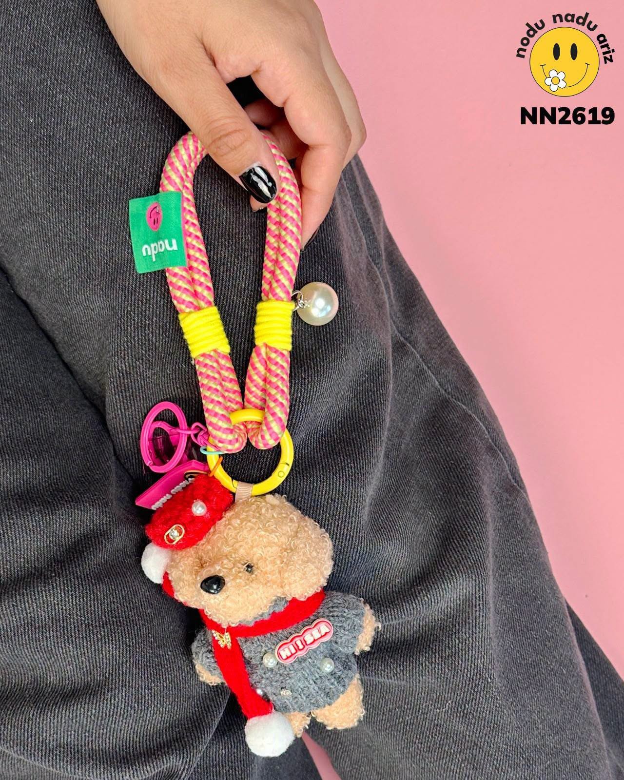 NN2619 Charms perrito bufanda roja