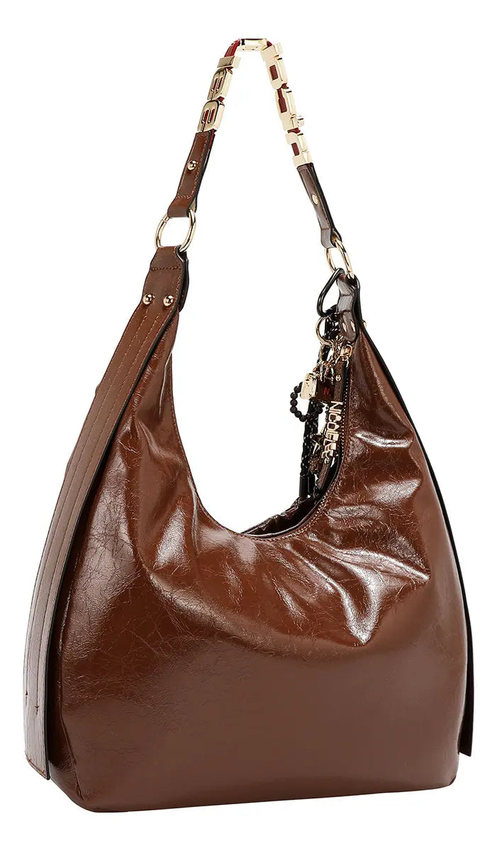 Bolsa Hobo Nicole Lee Acabado Brillante Y Llavero Fw25 Acabado De Los Herrajes Níquel